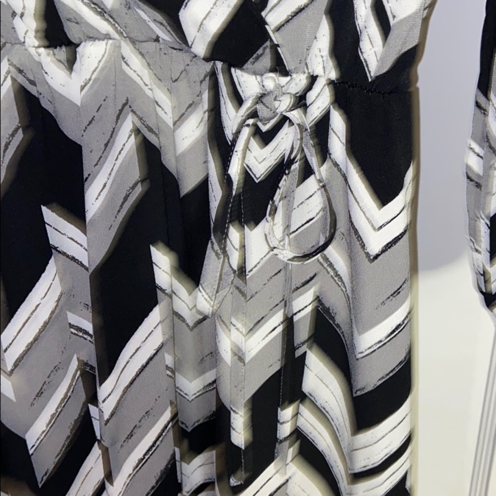 Printed Dress - Picture 3 of 4